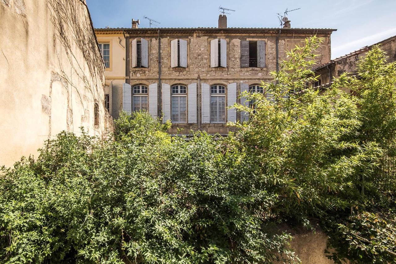 Arles Maison Petite Roquette Et Garage Exterior photo
